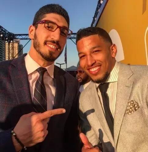 死守禁区线 死守禁区线